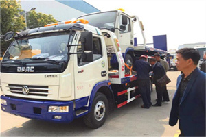 康县汽车道路救援拖车价格
